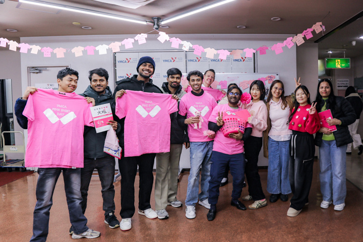pinkshirt2026-23.jpg