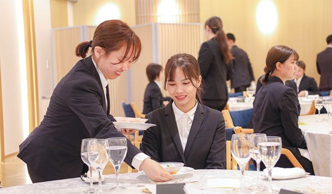 レストランサービス
